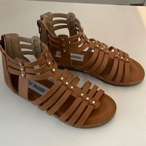 Steve Madden girls sandals size 13